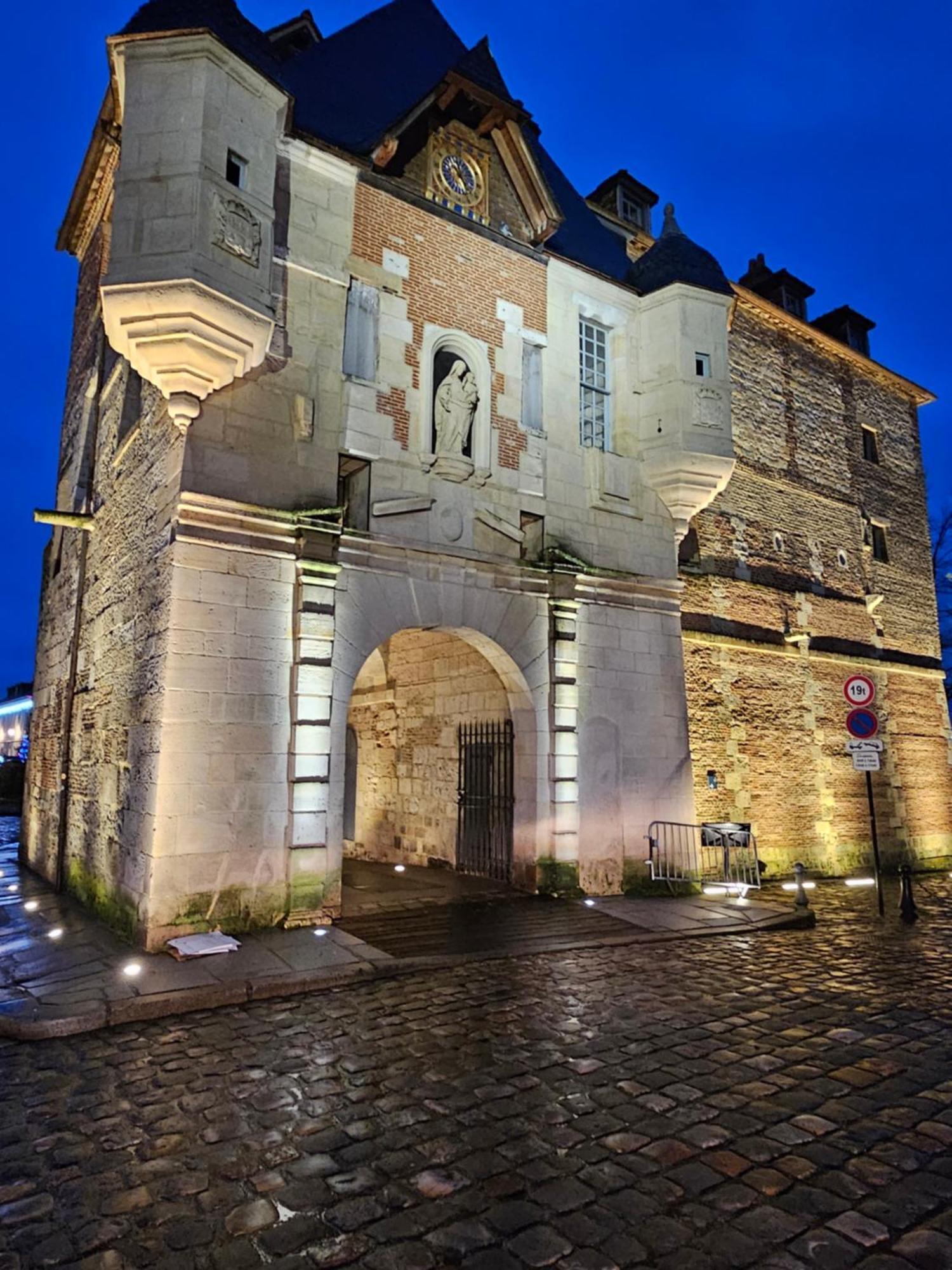 Night & Day Apartment Honfleur Exterior photo